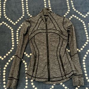 Lululemon define jacket, great condition, newer version